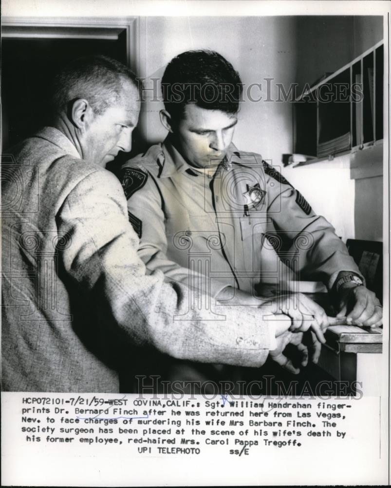 1959 Press Photo Dr Raymond Finch Fingerprinted By Sgt William Handrahan - Historic Images