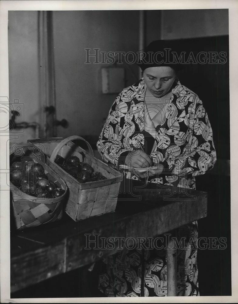 1922 Press Photo Mrs J.C. Wulff, chairman of PGA Surplus Canning Groups - Historic Images