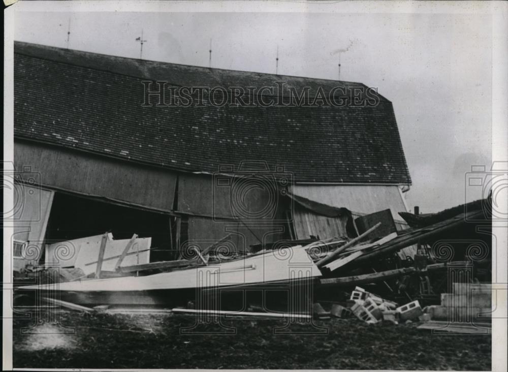 1935 Press Photo Tornado Damage in Michigan 100 Miles Long Caused $500,000 - Historic Images