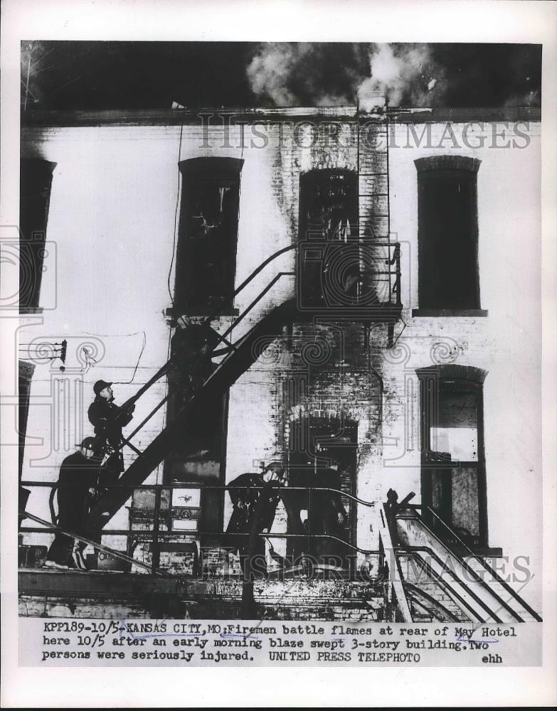 1953 Press Photo Firemen Battle Flames at Rear of May Hotel In Kansas City - Historic Images