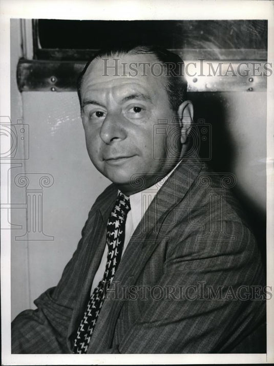 1941 Press Photo real estate man Walter Alexander back from trip to Germany - Historic Images