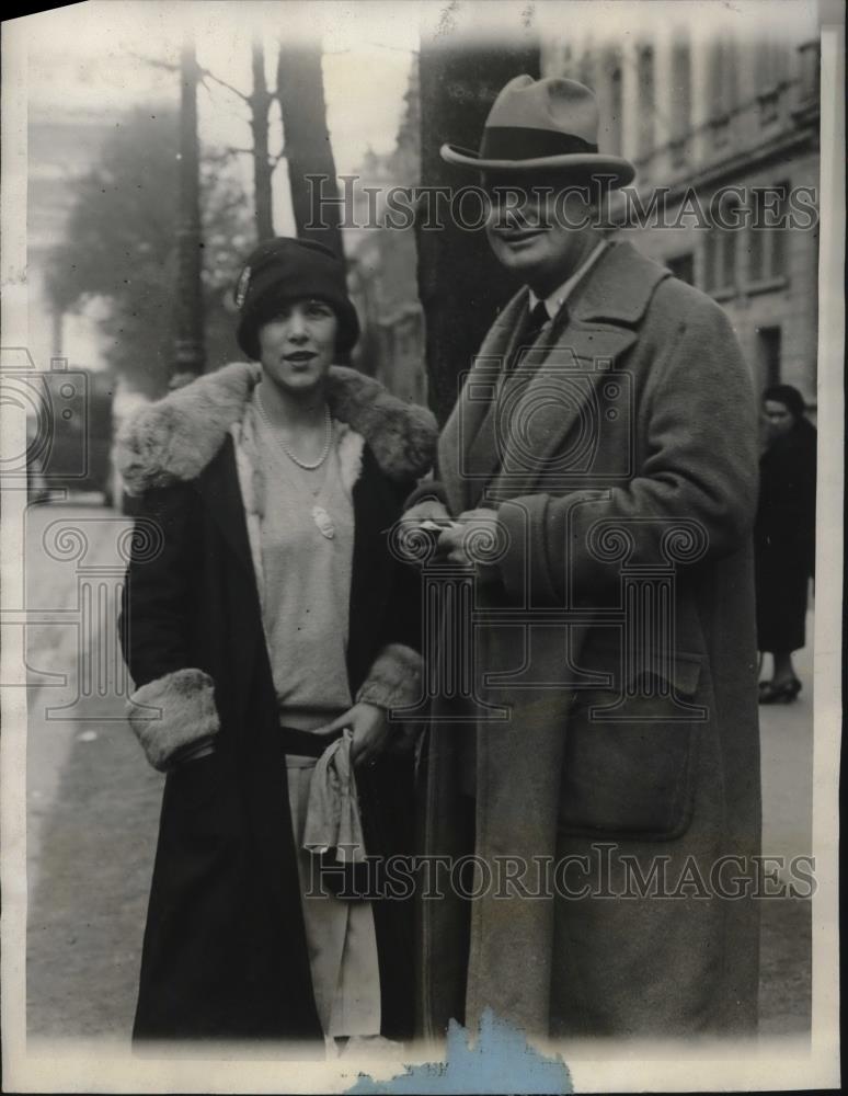 1927 Press Photo Wedding for Mr &amp; Mrs Frederick Almy in Paris, France - Historic Images