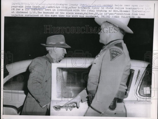 1958 Press Photo Wayne County Sheriff Edward Cordell OPens Door For Jon Handy - Historic Images