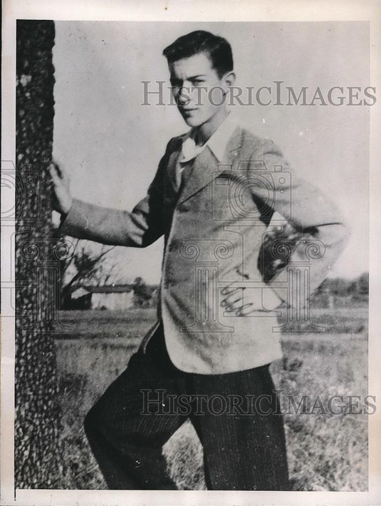 1946 Press Photo David J. Smith prior to his suicide - Historic Images