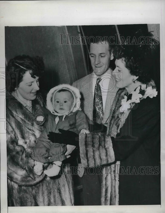 1950 Press Photo NYC, Ethel Whyte, 8 mos, Mrs& Mrs PJ McDonnell,Mrs V Sevlin - Historic Images