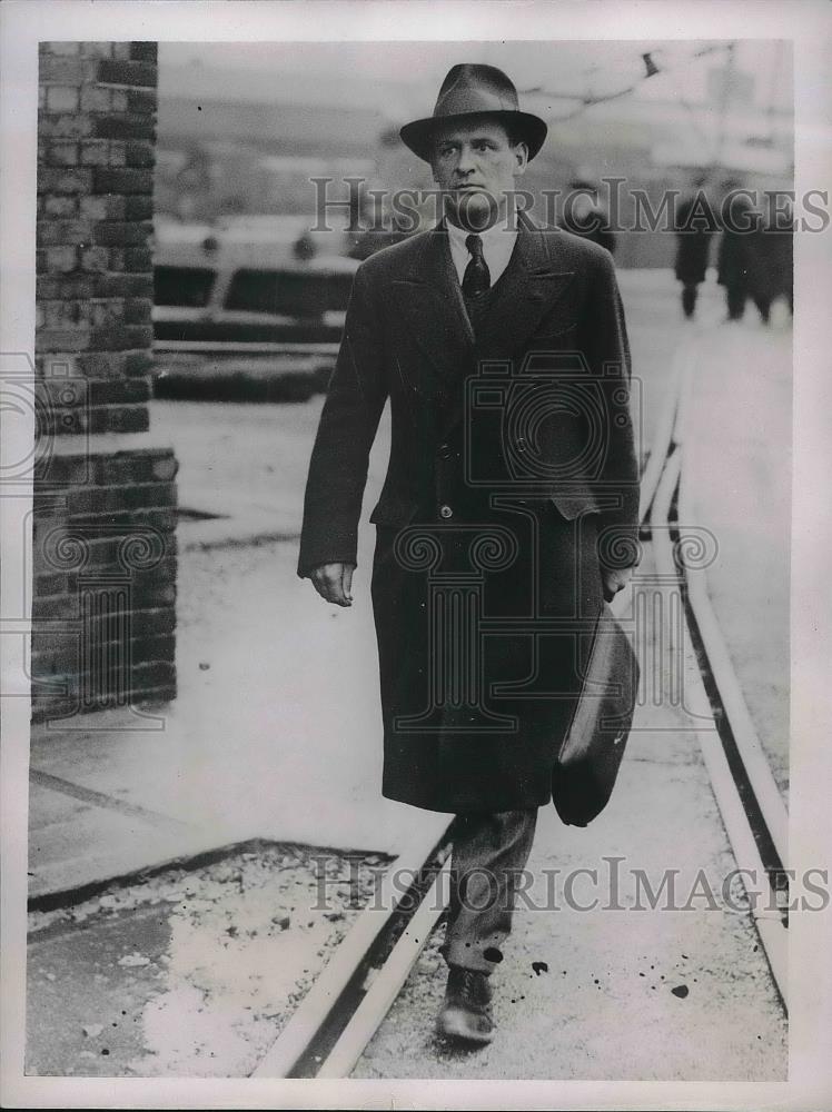 1937 Press Photo Kenneth Lindsay, Civil Lord of Admiralty - Historic Images