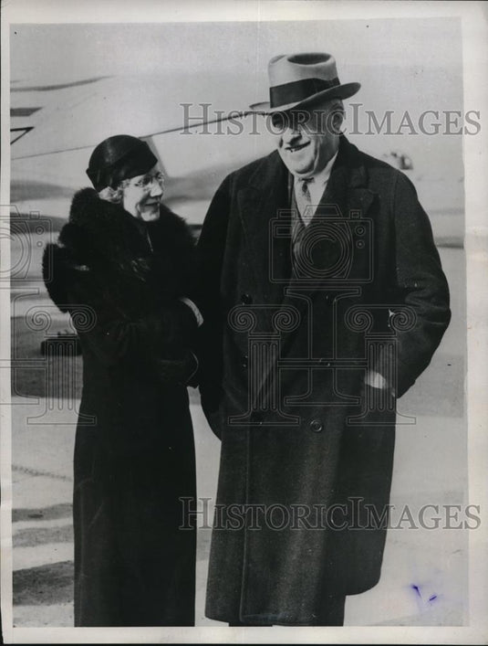 1933 Press Photo Mr & Mrs Conrad Mann in kansas City,Mo after Pres. pardon - Historic Images