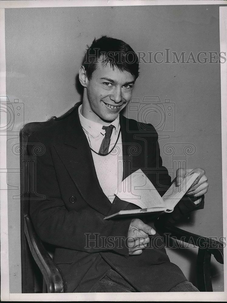 1936 Press Photo Louis Schwartz winner of Rebecca Elsberg Memorial prize - Historic Images