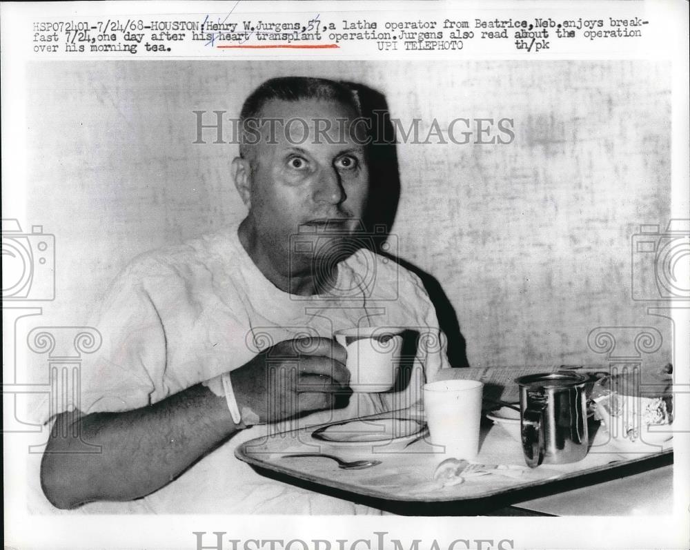 1968 Press Photo Houston, Tx Henry W Jurgens after his heart transplant - Historic Images