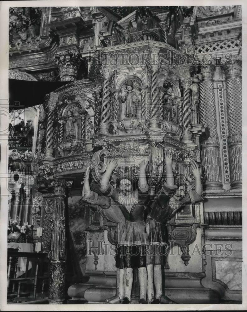 1956 Press Photo Ornate Interior of Church in San Francisco in Quito, Ecuador - Historic Images