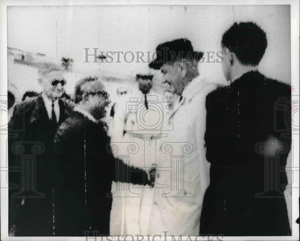 1966 Press Photo Thailand, US Pres. Johnson &amp; Thai Premier Kittikachorn - Historic Images