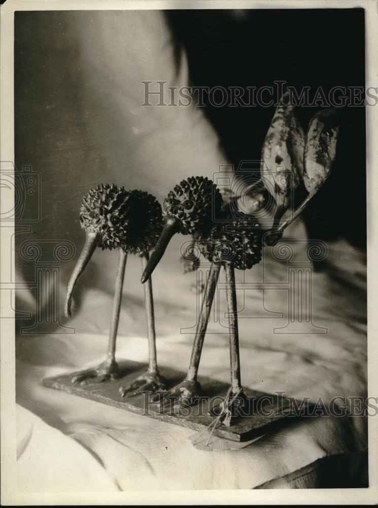 1926 Press Photo Pair Of Birds Crafted From Beads Sticks & Feathers - Historic Images