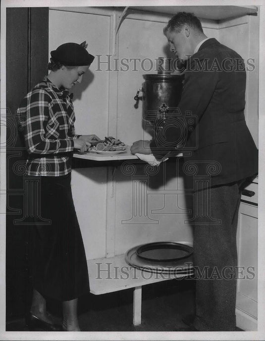 1936 Press Photo varsity footballer James 'Vic" Jones with Ruth Raney - Historic Images