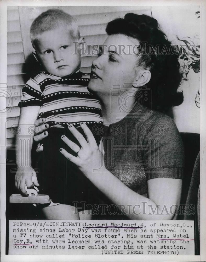 1953 Press Photo Cinncinati, Oh Mrs mabel Coy &amp; nephew Leo Woodward - Historic Images