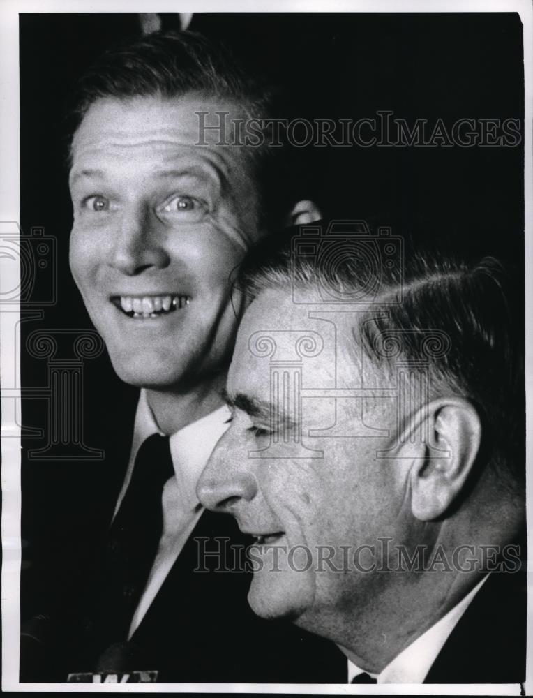 1969 Press Photo NYC Mayor John Lindsey &amp; TWU Pres. matthew uinan - Historic Images