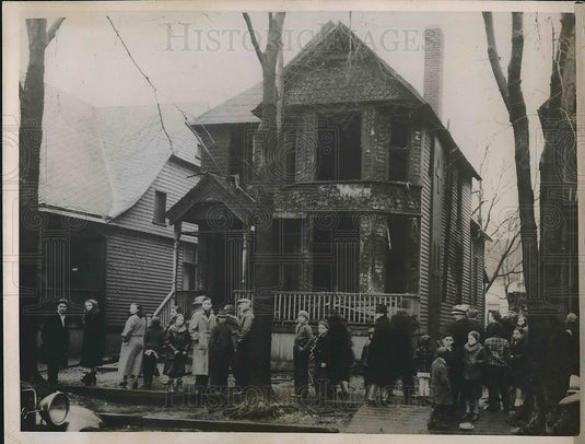1936 Press Photo Four Children & Father Were Burned To Death In Fire In Detroit - Historic Images