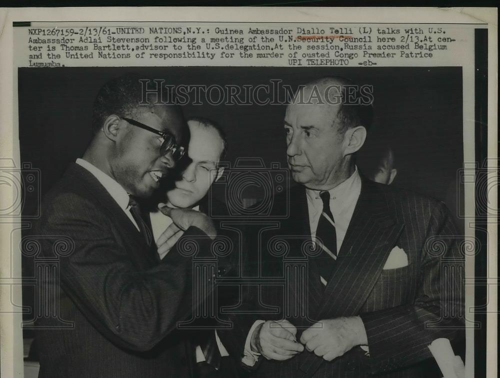 1961 Press Photo Guinea Amb. Diallo Telli Talks to U.S. Amb. Adlai Stevenson - Historic Images