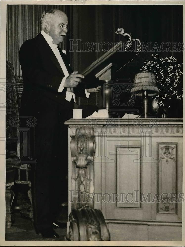 1930 Press Photo Mayor James Rolph Jr. Addressing The SF Board Of Supervisors - Historic Images