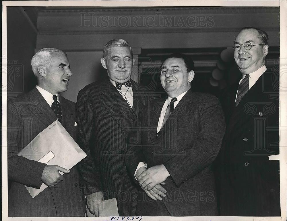 1940 Press Photo War Orders Priority Board, E. Stettinus, W. Knudsen, Henderson - Historic Images