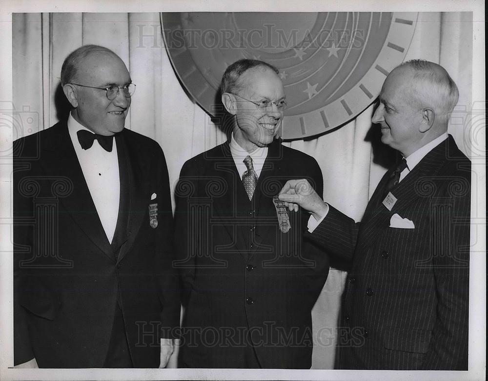 1941 Press Photo John J. costello, Leeds Johnson, William Edward hall Boys Club - Historic Images