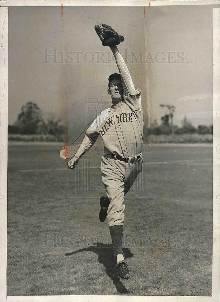 1940 Press Photo NY Giants infielder Alban Glossop, spring training - Historic Images