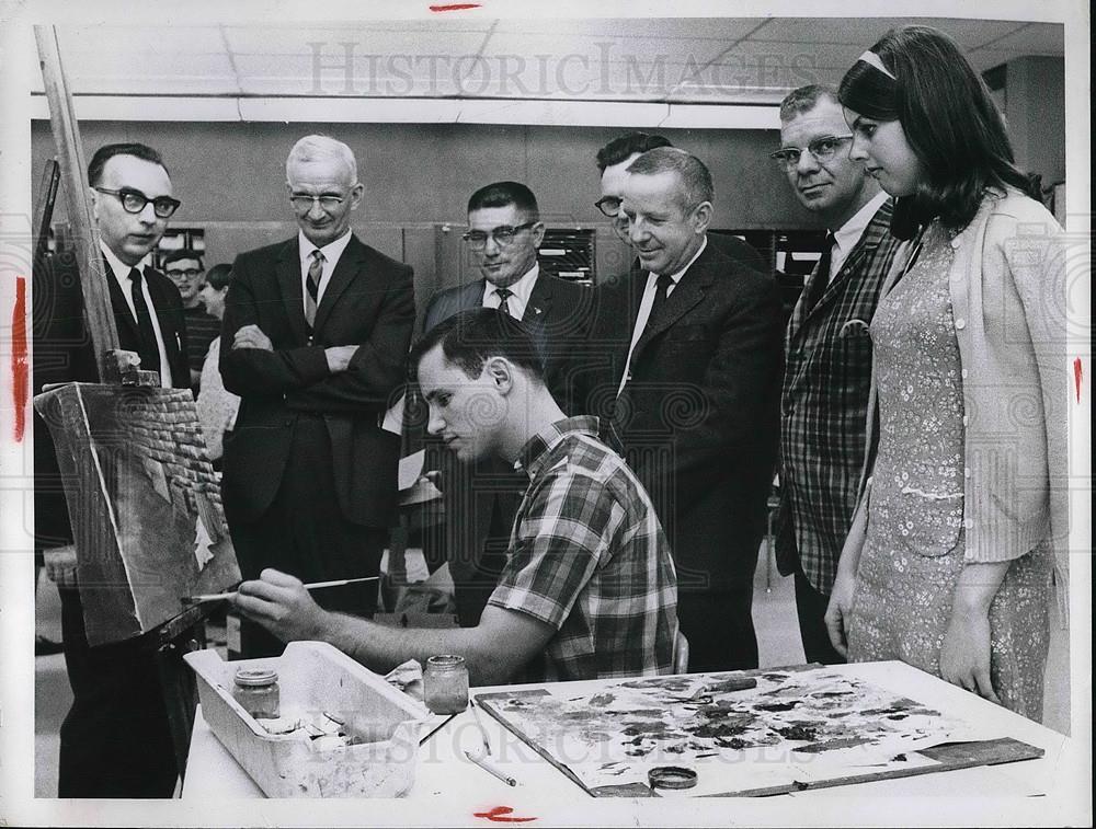 1968 Press Photo Teachers from W Va at Mentor HS in Cleveland, Ohip - Historic Images