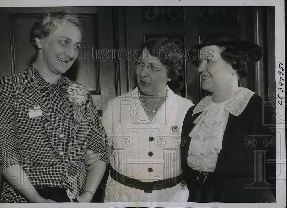 1936 Press Photo Mime Irons Mary England Florence Follgather Washington DC - Historic Images