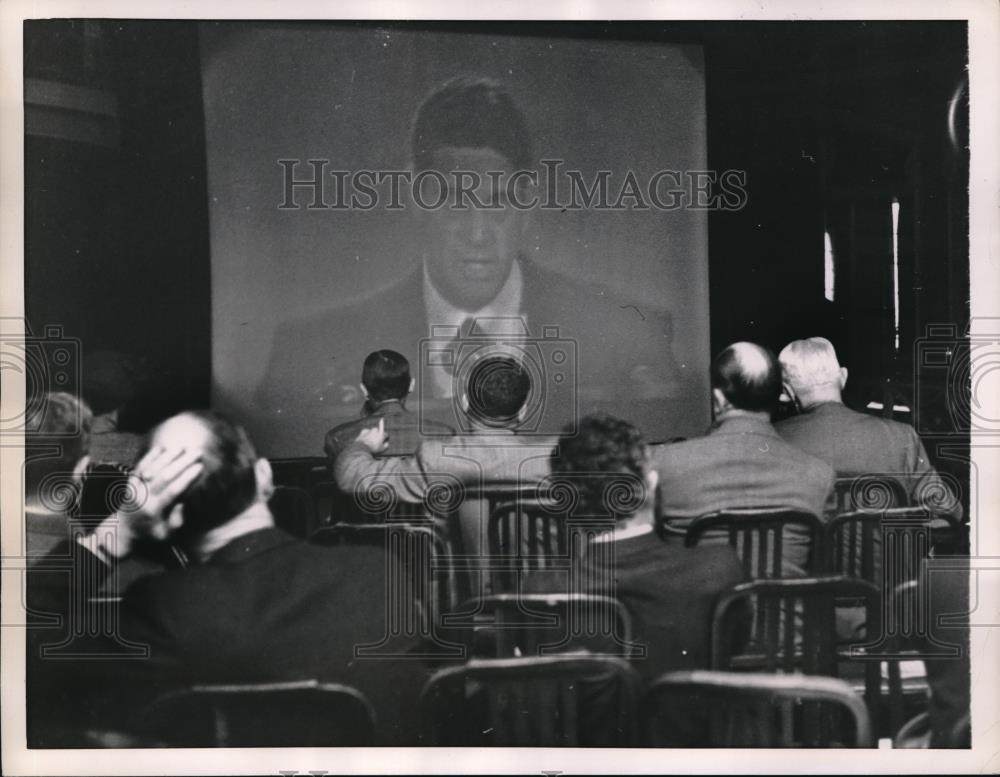 1955 Press Photo Louis Wolfson attacked Chairman of Board Montgomery Ward - Historic Images