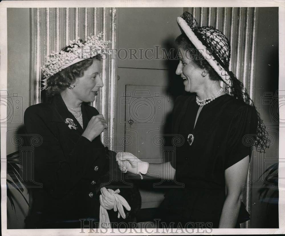 1947 Press Photo Mrs. Joe Hume Gardner National Administrator Of Volunteer - Historic Images