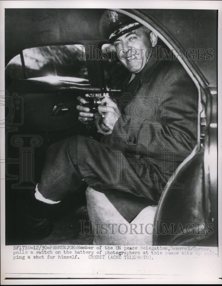 1952 Press Photo Panmunjom. UN Peace delegation, Gen. Turner - neb47473 - Historic Images