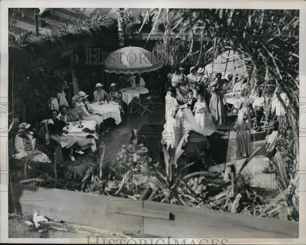 1935 Press Photo Palm Beach, Fla. fashion show at Patio restaurant - neb49356 - Historic Images