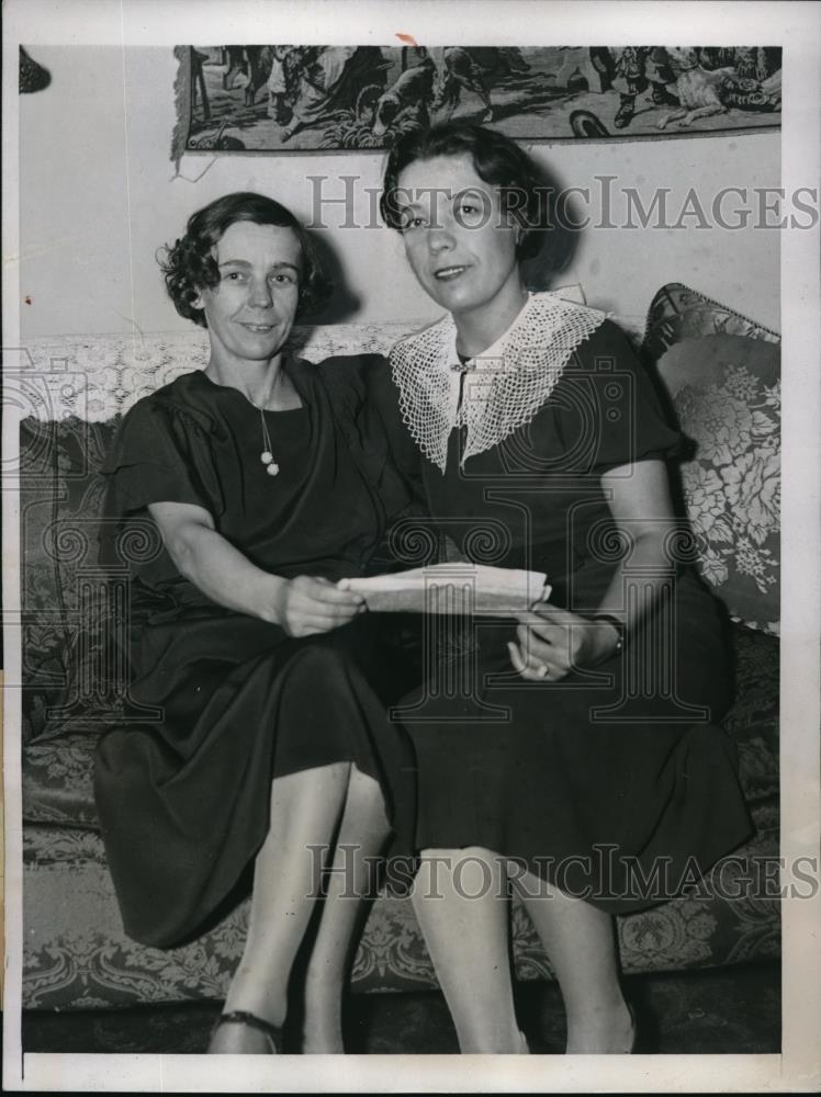 1934 Press Photo Wash. D.C. Mrs H Heller, Caroline Altpeter head home to Saar - Historic Images