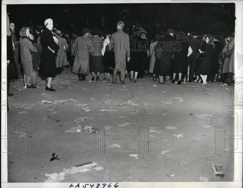 1940 Press Photo Hollywood Bowl in Calif, Easter Sunrise Serrvice crowd - Historic Images