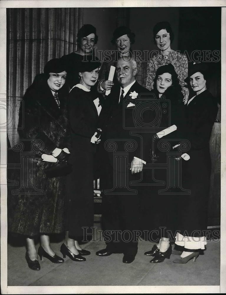 1933 Press Photo Pauline Epstein,Fredrika Mouten,Margaret Weilz &amp; Gov. Rolph - Historic Images