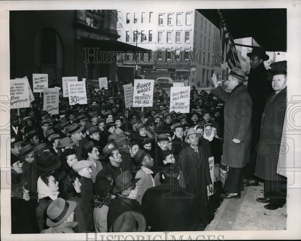 1946 Press Photo NYC, United packing house workers of Amer on strike - Historic Images