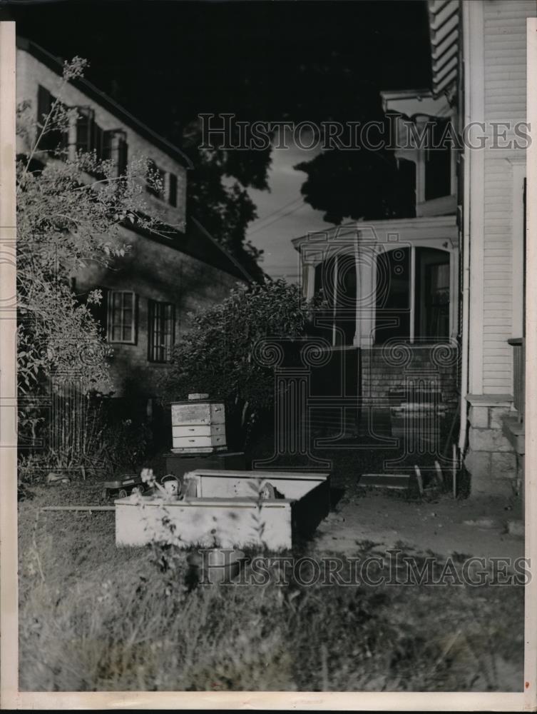 1937 Press Photo Yard in which Donald Horst was kidnapped - neb47691 - Historic Images