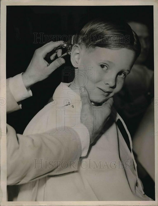 1936 Press Photo Boy getting a haircut - Historic Images