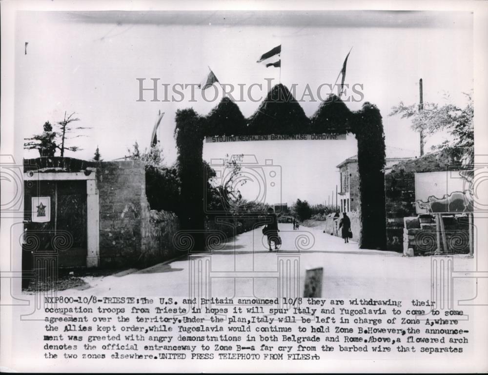 1956 Press Photo View of seperation barrier in Yugoslavia - neb49367 - Historic Images