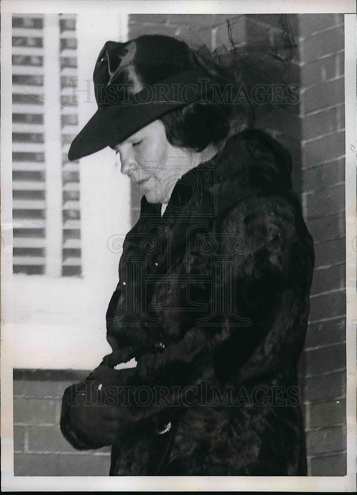 1937 Press Photo Mrs Cathleen Hughes of Alexandria, Va on murder charges - Historic Images