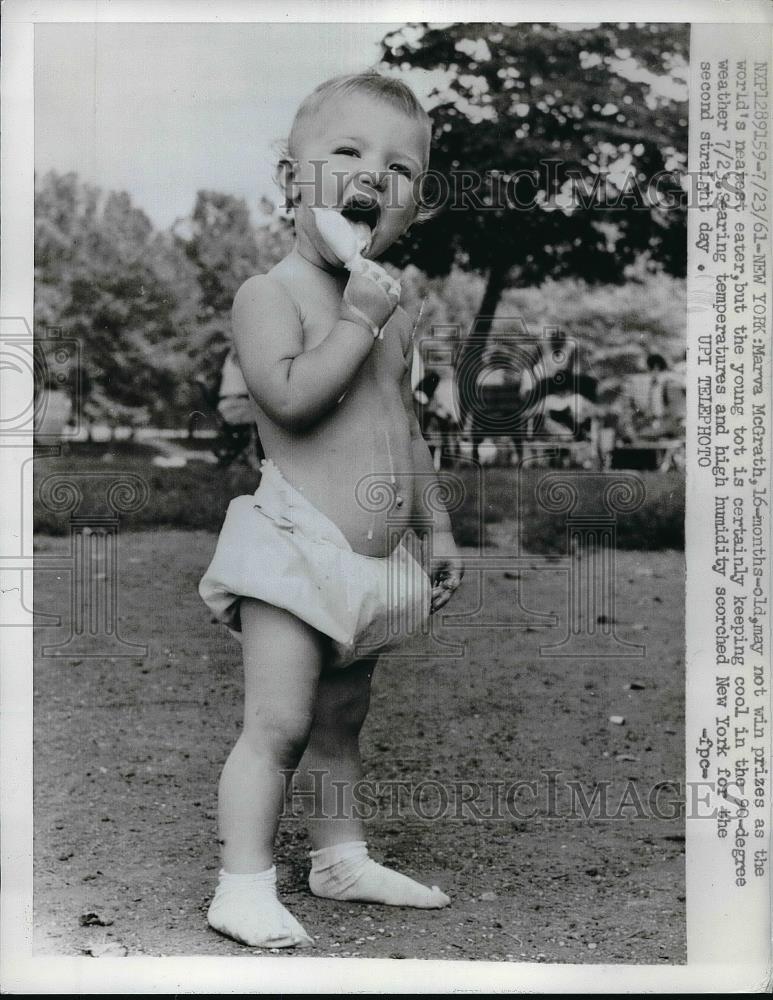 1961 Press Photo Marva McGrath 16 Months Old Keeping Cool In The Hot Weather - Historic Images