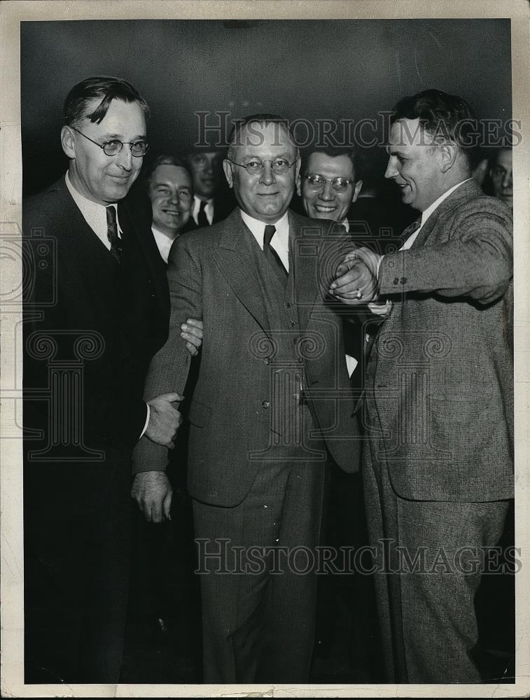 1986 Press Photo Dremocrats John Mudri Clarence Young &amp; C Reed in Council room - Historic Images