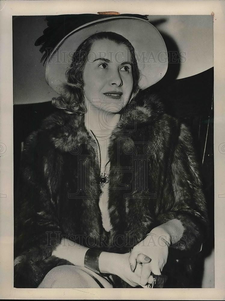 1940 Press Photo Mrs. Ruth Young Wins $100,000 in Separation Suit Stanley Young - Historic Images