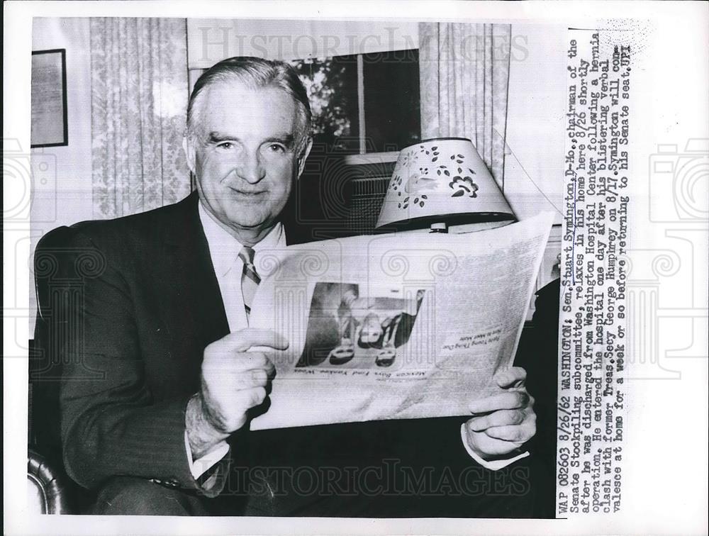 1962 Press Photo Sen. Stuart Symington, chairman of Senate Stockpiling subcommit - Historic Images