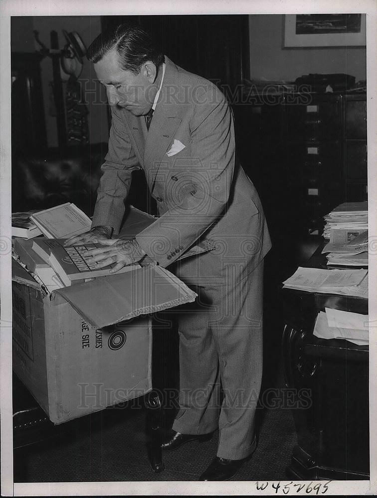 Senator Claude Pepper Packs Up His Belongings in Washington DC 1938 ...