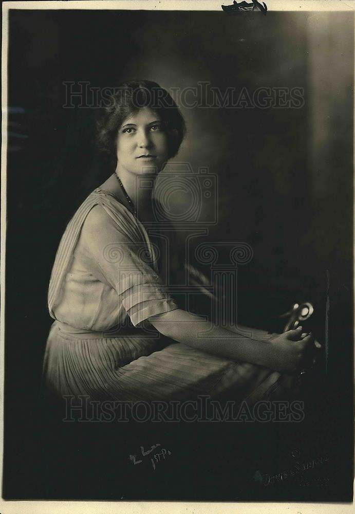 1922 Press Photo Miss Kate Sproul Director of the Ambassador Hotel. - Historic Images