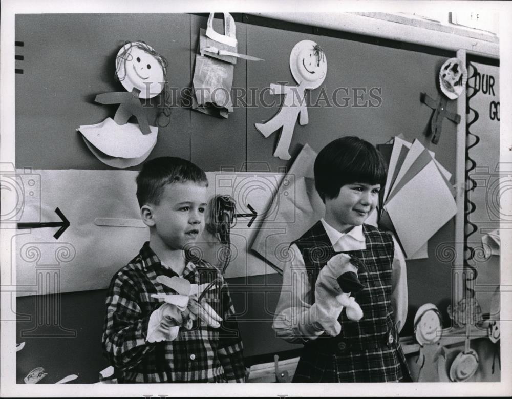 1968 Press Photo Mark Brewer, Laura MacKay at Cleveland Ohio school - neb48721 - Historic Images