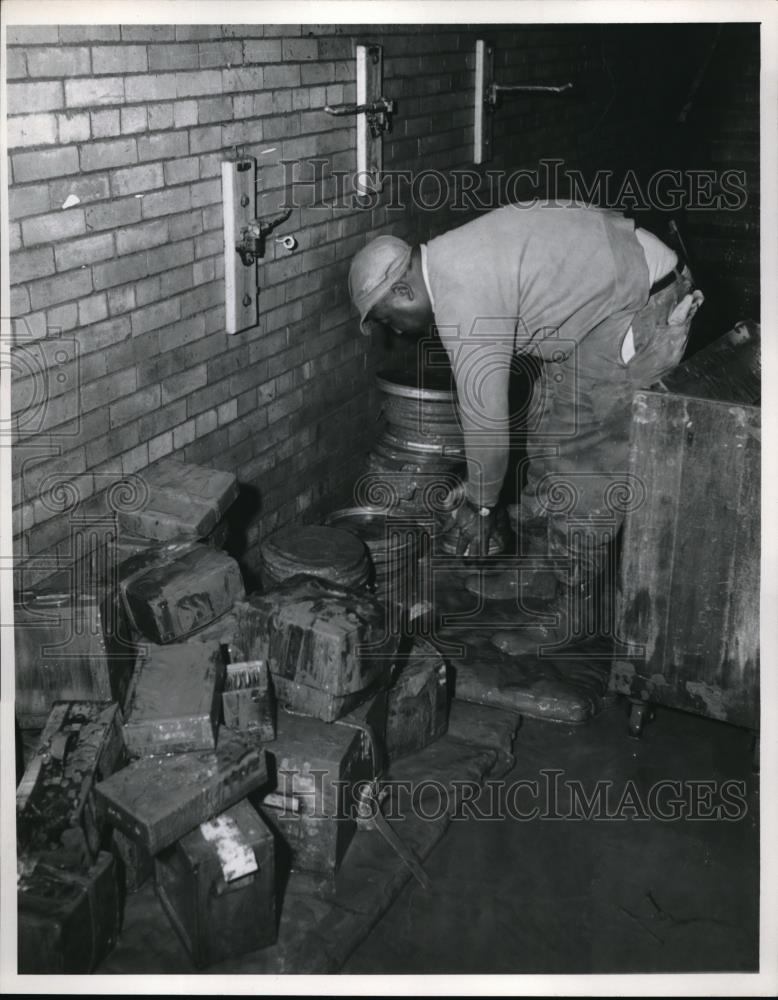 1959 Press Photo Bill Burks, school board employee in Cleveland - neb47500 - Historic Images