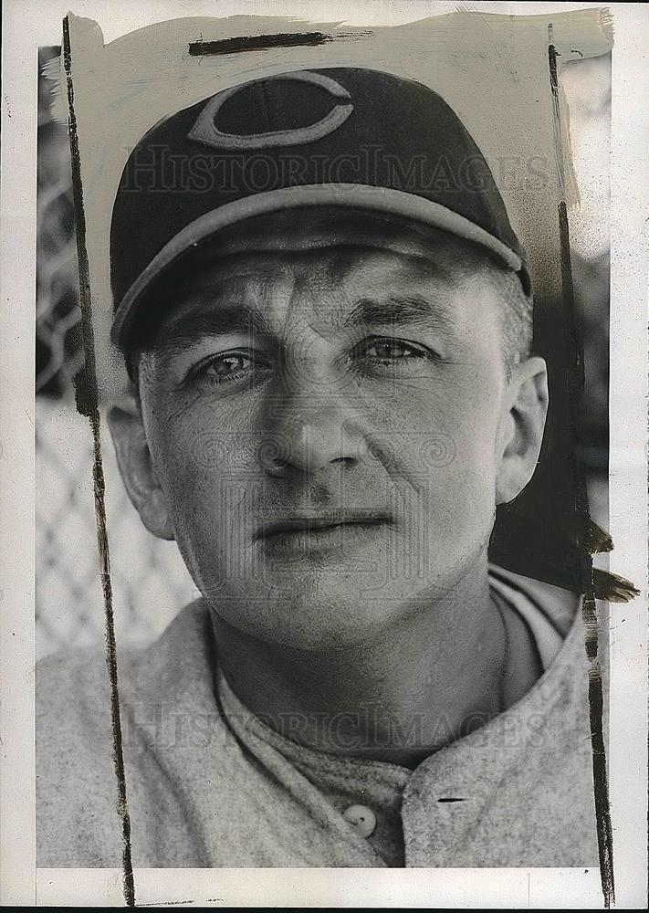 1941 Press Photo James Gleeson outfielder for Cincinnati Reds - Historic Images
