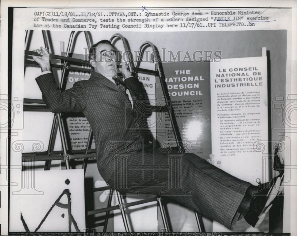 1961 Press Photo Ottawa. Ont. Gynastic George Hess on Jungle Gym bar - Historic Images