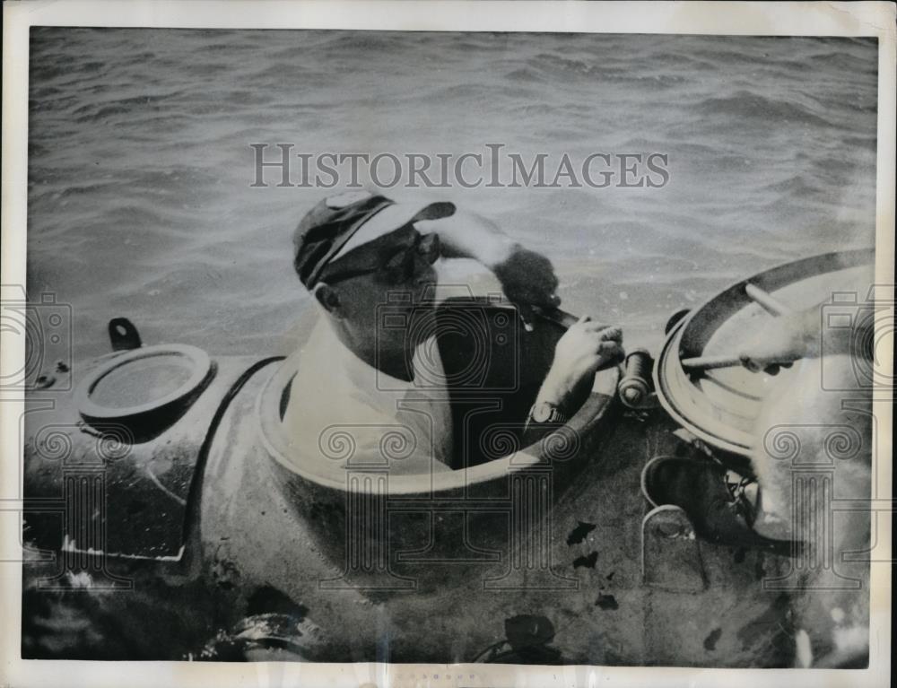 1962 Press Photo Two man Submarine Dr. Sidney R. Galler - neb47796 - Historic Images